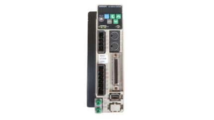 Omron AC Servo Driver, model R88D-GT04H